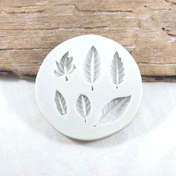 6 Små Blade - Form i silikone til ler (nr. 37)