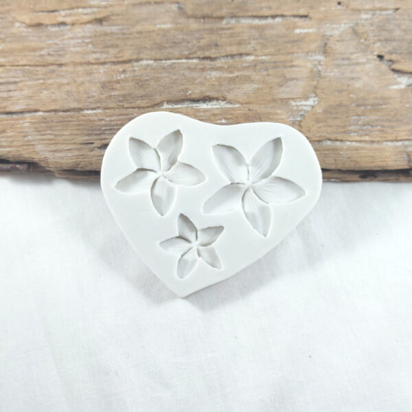 3 Fine Blomster - Form i silikone til ler (nr. 35)